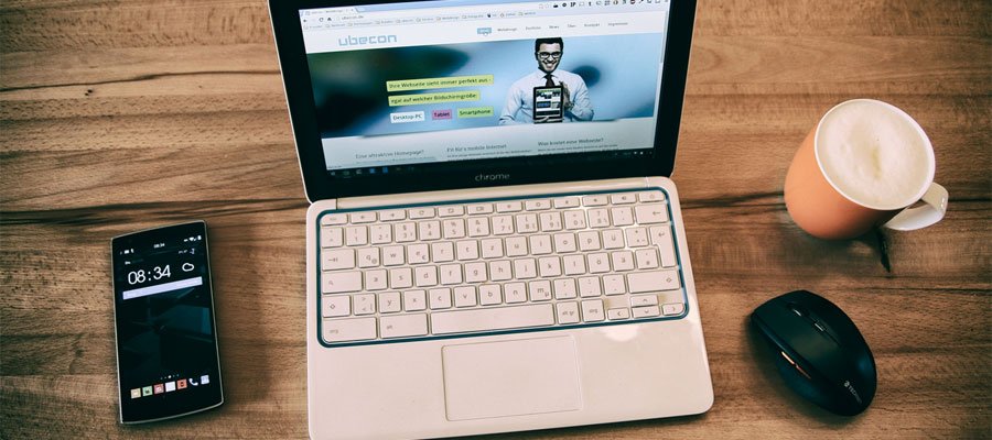 Firmenwebseite (Bild: Pexels)