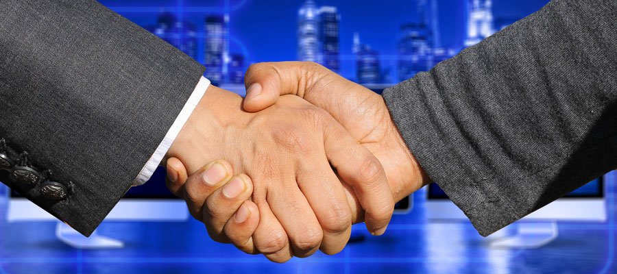 M&A Handshake (Bild: Pixabay)
