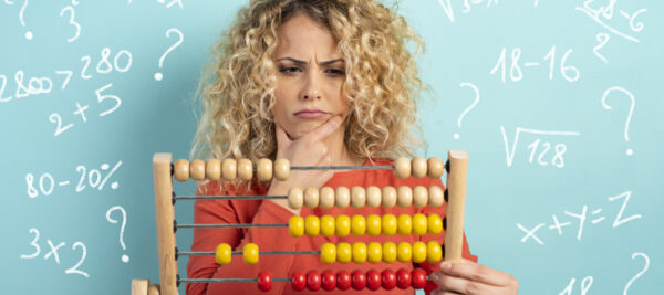 Rechnen (Bild: Freepik)