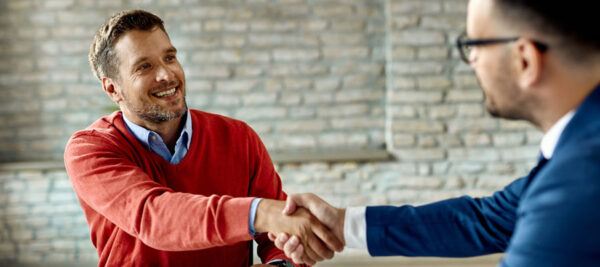 Vertragsabschluss (Bild: Freepik)